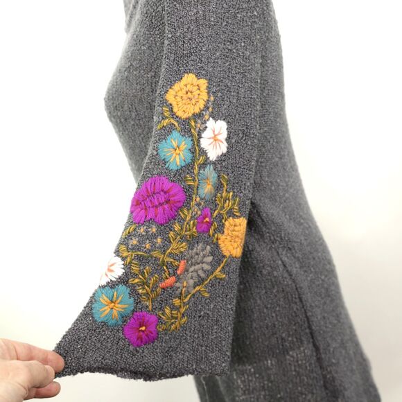 Soft Surroundings Carolina Embroidered Sweater 3/4 bell sleeve size S - Picture 6 of 12